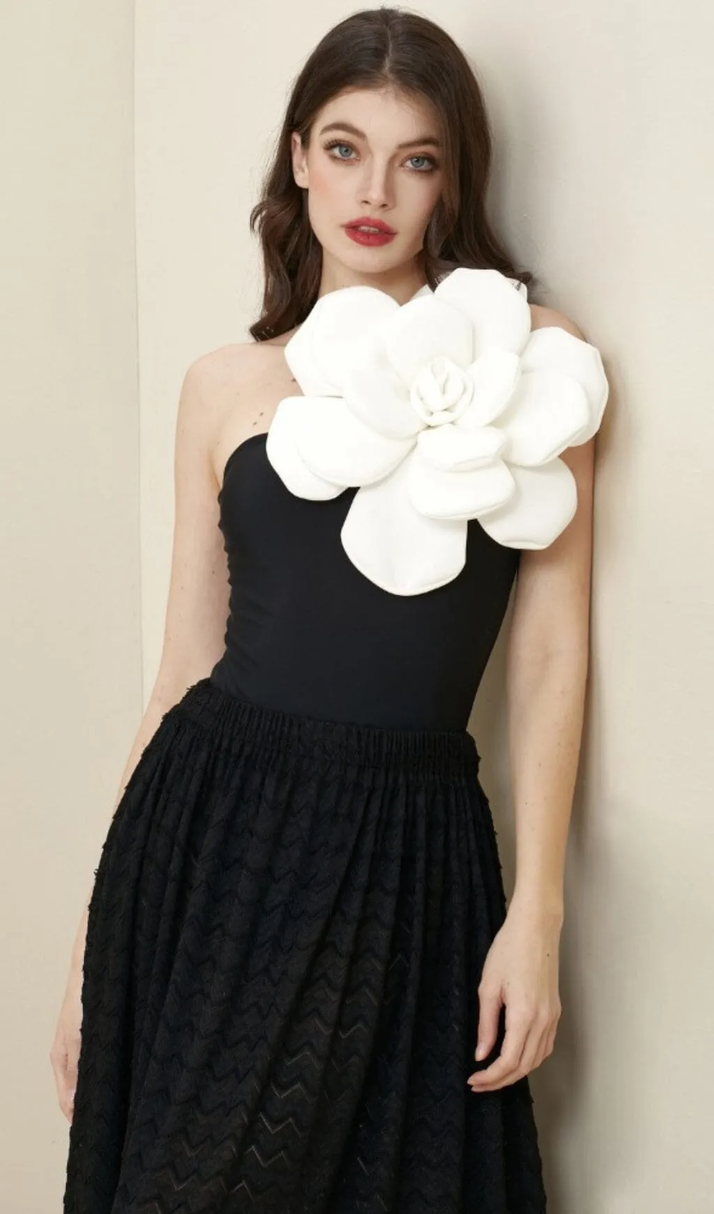 3D FLOWER SWIMSUIT IN BLACK
