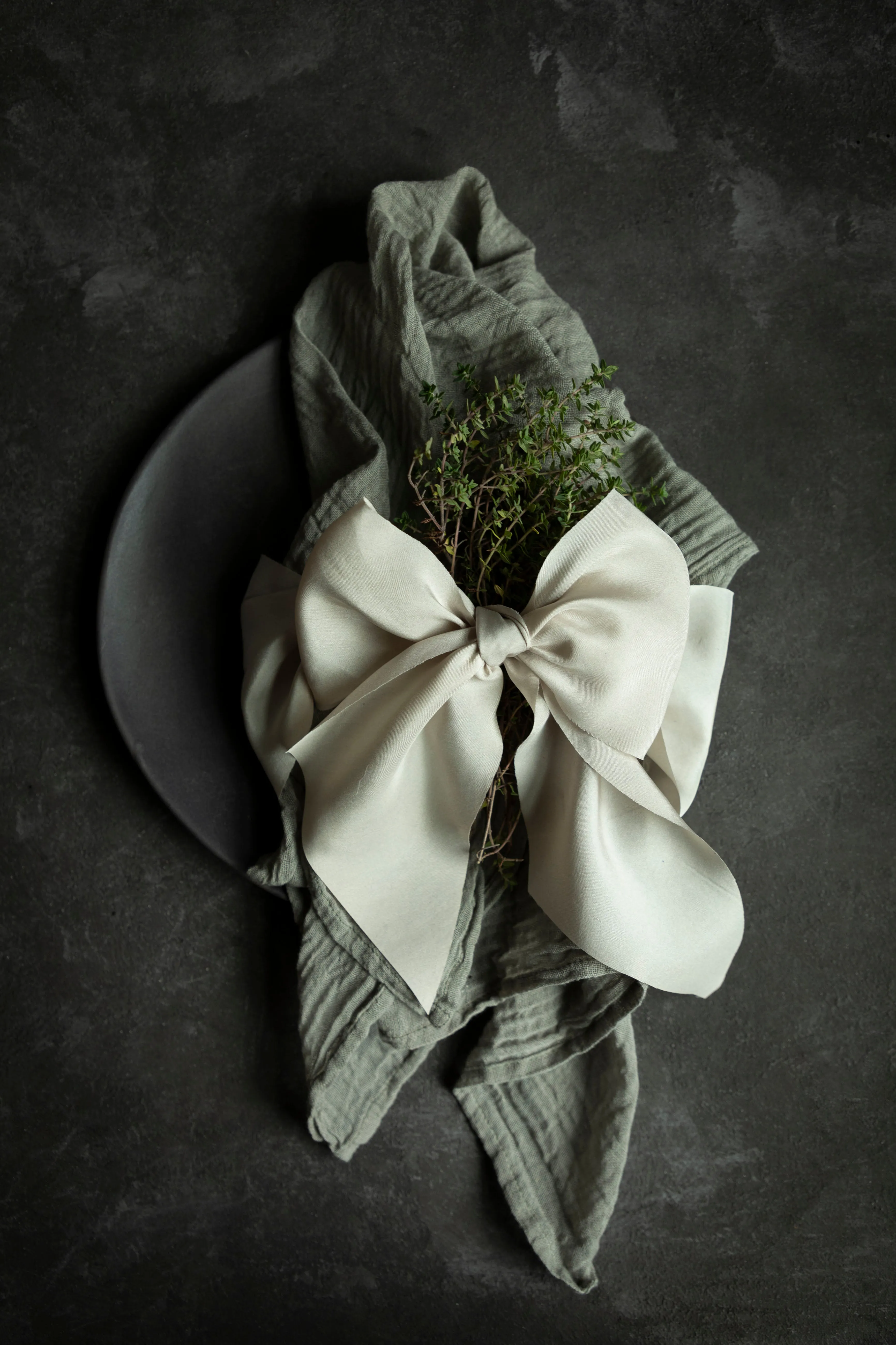 French Gray / Plant Dyed Napkin Sets