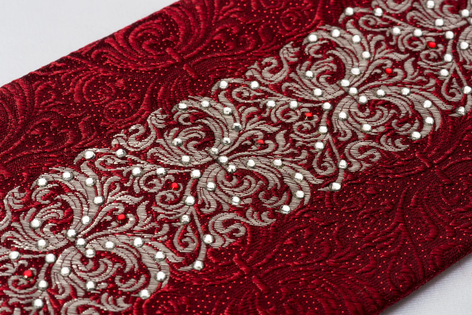 Metro City Silk Rhinestone Tie Silver Damask On Burgundy With Red Sparkles