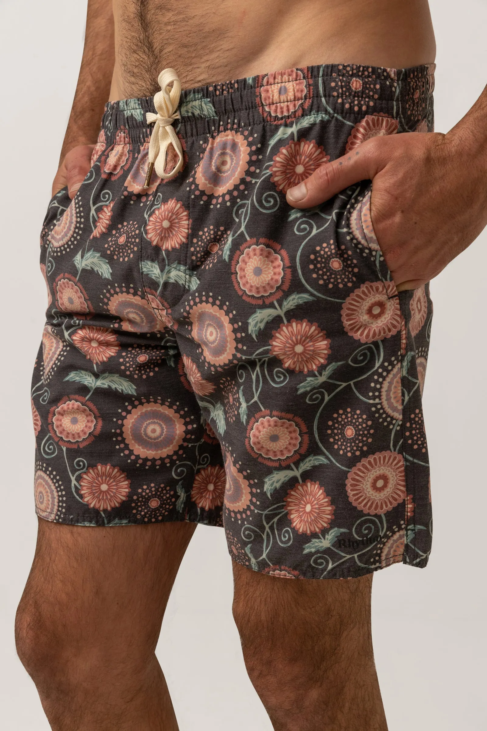 PROTEA BEACH SHORT - BLACK