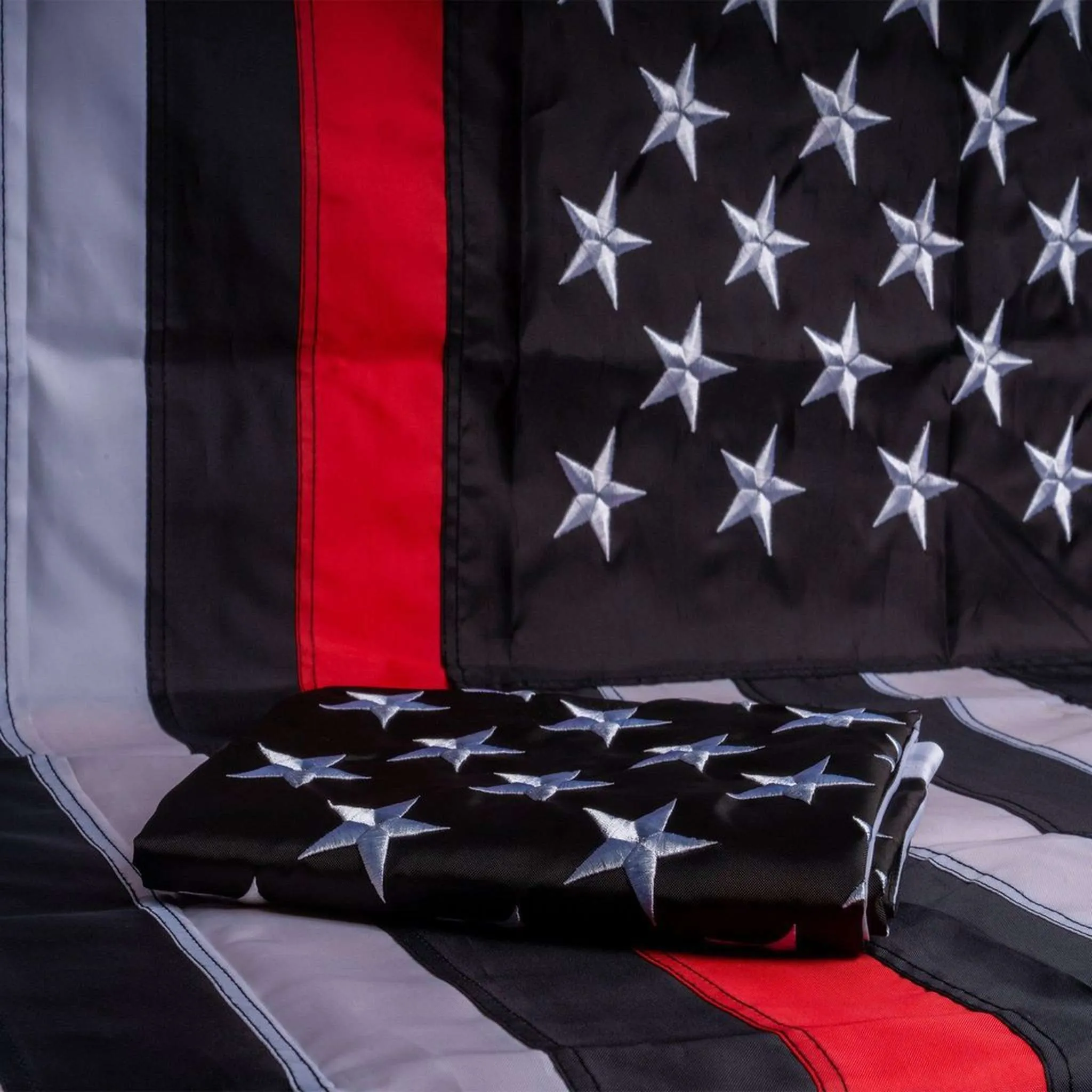 [RED LINE] Embroidered Flag [BLK/RED]